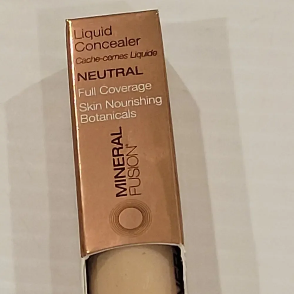 NEW Mineral Fusion Liquid Concealer Full  Coverage NEUTRAL .37 fl oz NIB